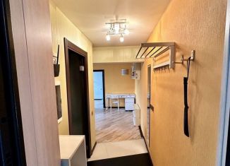 Сдаю в аренду 2-комнатную квартиру, 45 м2, Москва, улица Маршала Неделина, ЗАО