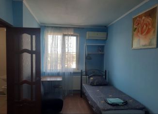 Сдаю в аренду 1-ком. квартиру, 40 м2, Таганрог, 1-й Линейный проезд, 30