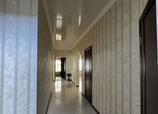 Продаю дом, 191 м2, село Крым, улица Селькора Баева, 3