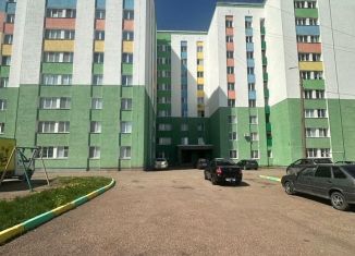 Продаю 2-ком. квартиру, 36.2 м2, Стерлитамак, улица Худайбердина, 196Б