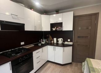 Трехкомнатная квартира на продажу, 55 м2, Усть-Лабинск, улица имени Марии Овсянниковой, 13