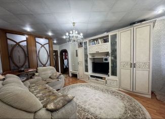 Продам 3-ком. квартиру, 60 м2, Балашов, улица Строителей, 5