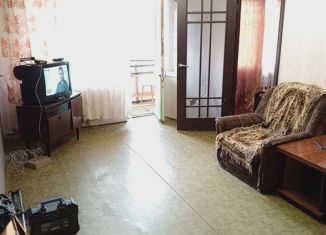 Продается 3-ком. квартира, 50 м2, Новомосковск, Олимпийская улица, 3Б