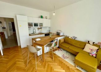 Квартира на продажу студия, 22 м2, Санкт-Петербург, Малый проспект Петроградской стороны, 64/13, муниципальный округ Петровский