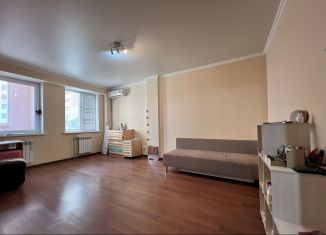 Продажа 1-ком. квартиры, 44 м2, Астрахань, Балашовская улица, 13, ЖК Времена Года