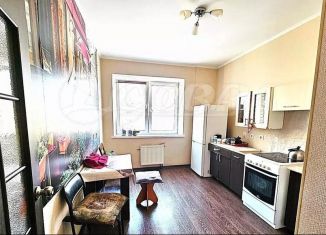 Продаю 2-комнатную квартиру, 58 м2, Тюмень, ЖК Горизонт, улица Мельникайте, 2к4