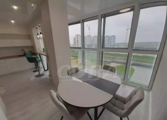 Продается 2-ком. квартира, 64 м2, Тюмень, улица Федюнинского, 64, ЖК Три Богатыря