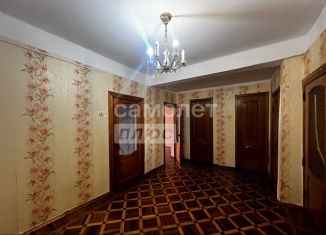 Трехкомнатная квартира на продажу, 85 м2, Махачкала, улица Гагарина, 11/13