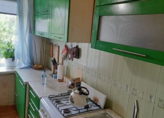 Продам 2-ком. квартиру, 53 м2, Лиски, улица 40 лет Победы, 4А