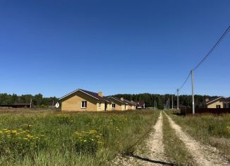 Продажа земельного участка, 10 сот., село Сапуголи, улица Гавриила Державина