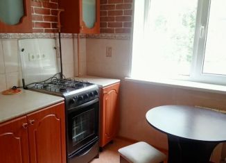 Продается двухкомнатная квартира, 47.5 м2, Тихвин, 5-й микрорайон, 33