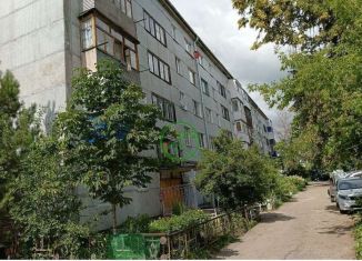 Продается 3-комнатная квартира, 59.6 м2, Сызрань, Студенческая улица, 11