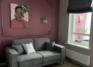 Продам квартиру студию, 30 м2, Тюмень, улица Пожарных и Спасателей, 3к1