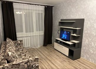 Сдача в аренду 2-комнатной квартиры, 47 м2, Чусовой, улица Мира, 4