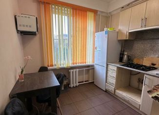 Продается трехкомнатная квартира, 50 м2, Ессентуки, улица Грибоедова, 36