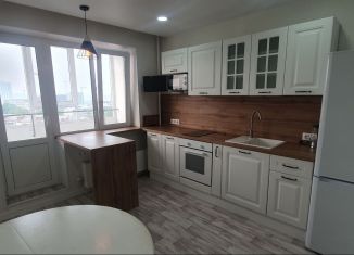 Сдам 2-комнатную квартиру, 55 м2, Тюмень, улица Елизарова, 12