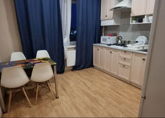 Сдам 2-комнатную квартиру, 61 м2, деревня Мокшино, Норильский бульвар, 4