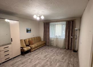 Однокомнатная квартира на продажу, 35 м2, Асбест, улица Пархоменко, 2