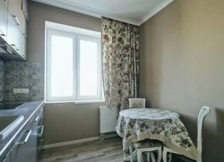 Продаю 2-ком. квартиру, 57.6 м2, Калининград, улица Баженова, 13В