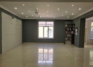 Сдача в аренду офиса, 290 м2, Махачкала, улица Сулеймана Стальского, 11, Советский внутригородской район
