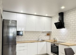 Продается 2-комнатная квартира, 51.2 м2, село Михайловка, Сливовая улица, 8