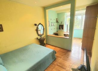 Продаю 2-комнатную квартиру, 48 м2, Ялта, Московская улица, 29