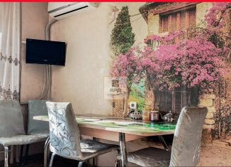 Продаю 3-ком. квартиру, 63 м2, Таганрог, 1-й Новый переулок, 18