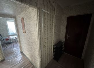 Сдаю в аренду 2-ком. квартиру, 42 м2, Грозный, улица Иоанисиани, 24, 1-й микрорайон