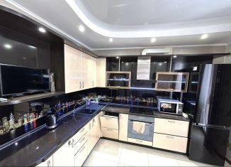 Сдаю 1-комнатную квартиру, 51.5 м2, Татарстан, улица Адоратского, 3А