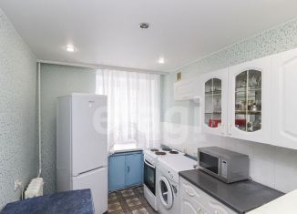 Продается 3-комнатная квартира, 63.9 м2, Тюмень, улица Тимуровцев, 32