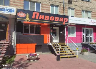 Продаю торговую площадь, 62 м2, Южноуральск, улица Советской Армии, 4