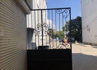 Продаю торговую площадь, 6 м2, Саки, Интернациональная улица, 4В