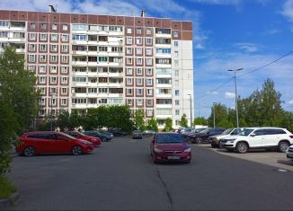 Продается четырехкомнатная квартира, 87.6 м2, Санкт-Петербург, Шуваловский проспект, 63к2, муниципальный округ Юнтолово