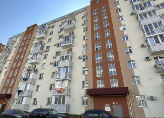 Продам двухкомнатную квартиру, 64 м2, Евпатория, улица Чапаева, 95