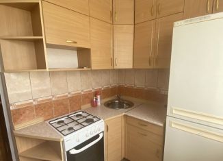 Продаю 2-ком. квартиру, 42 м2, Чебаркуль, улица Елагина, 431