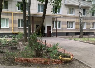 Продам 2-ком. квартиру, 38.1 м2, Москва, улица Богданова, 12, метро Говорово