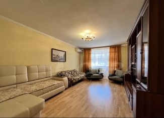 Продается трехкомнатная квартира, 122 м2, Тюменская область, улица Грибоедова, 13к2