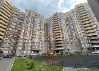 Продам двухкомнатную квартиру, 40 м2, Московская область, Серпуховская улица, 7
