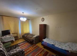 2-комнатная квартира в аренду, 43 м2, Курчатов, улица Космонавтов