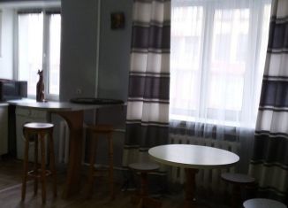 Сдам в аренду двухкомнатную квартиру, 42 м2, Омск, проспект Карла Маркса, 34