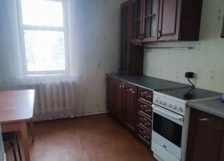 2-ком. квартира в аренду, 60 м2, Нальчик, улица Идарова, 164, район Стрелка