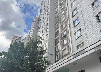 Продам 3-ком. квартиру, 72 м2, Москва, Базовская улица, 10