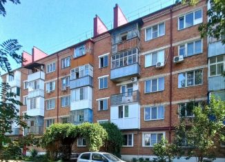 Продажа 2-комнатной квартиры, 46.7 м2, Курганинск, улица Матросова, 201А