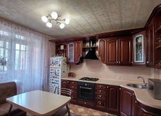 Продажа 2-комнатной квартиры, 60.1 м2, Тверь, улица Константина Заслонова, 4