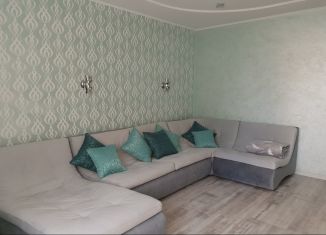 Продается трехкомнатная квартира, 104 м2, Курск, улица Пионеров, 17