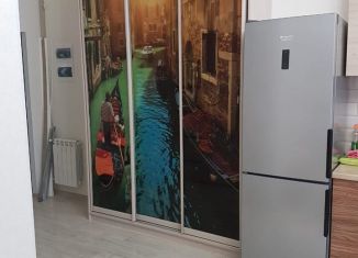 Сдам в аренду 3-ком. квартиру, 62 м2, Сочи, улица Куйбышева, 29/2А, микрорайон Черемушки