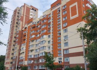 Продам 2-ком. квартиру, 50 м2, Омск, Космический проспект, 22к2