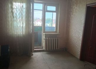 Продаю 2-ком. квартиру, 45 м2, Челябинск, улица Гагарина, 45