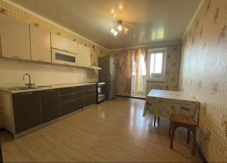 Сдается 3-ком. квартира, 96 м2, Тюмень, улица Льва Толстого, 64, Калининский округ