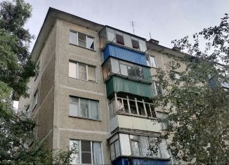 Продаю 3-ком. квартиру, 45.7 м2, посёлок Солнечный, Луговая улица, 1